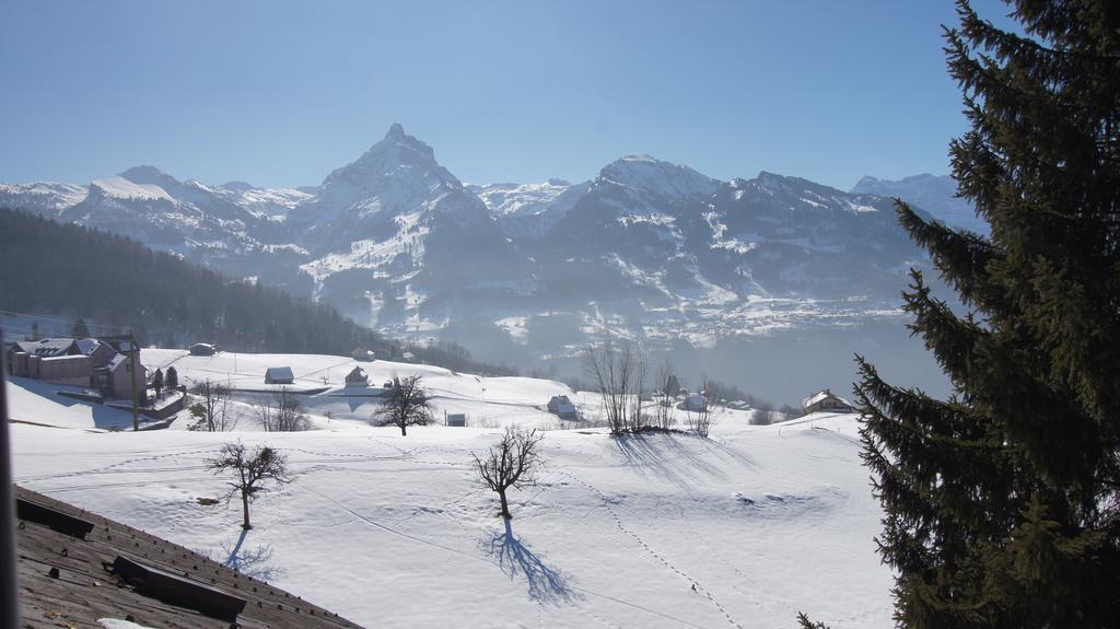 Schwendihaus Vandrarhem Amden Rum bild